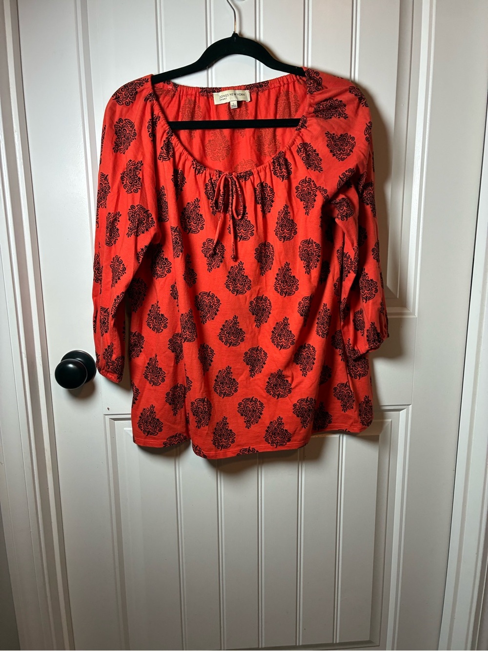 Jones New York Red Printed Peasant Blouse with Tie Neck